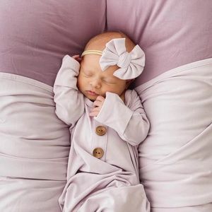 SOLID LIGHT LAVENDER BAMBOO KNOTTED GOWN & HAT